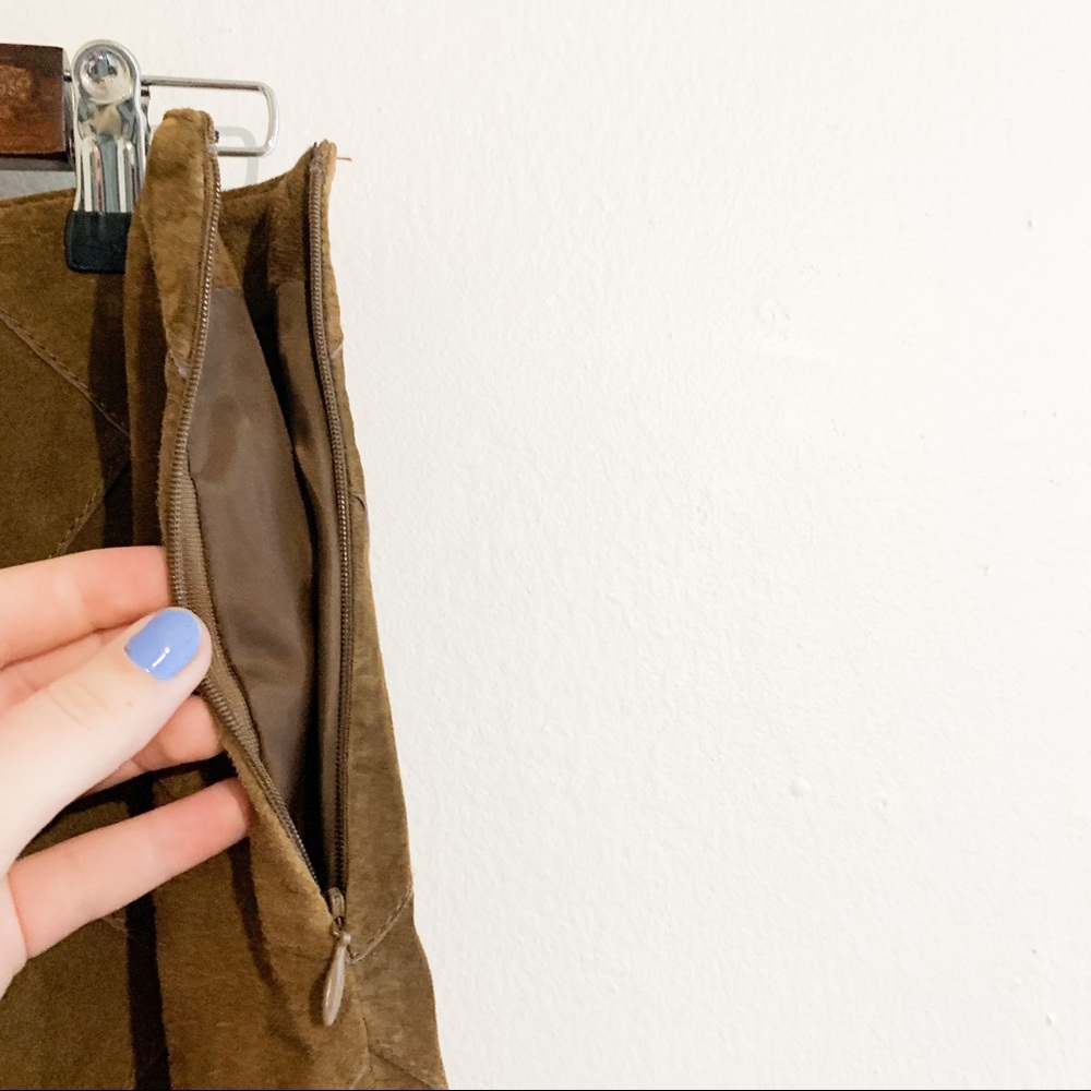Liz Claiborne Suede Brown A-Line Skirt - Picture 9 of 10
